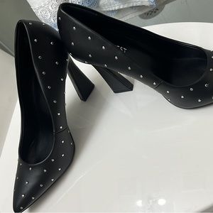 Nine West fancy black shoes